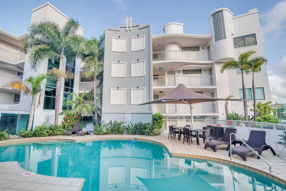 Grand Palais Beachside Resort