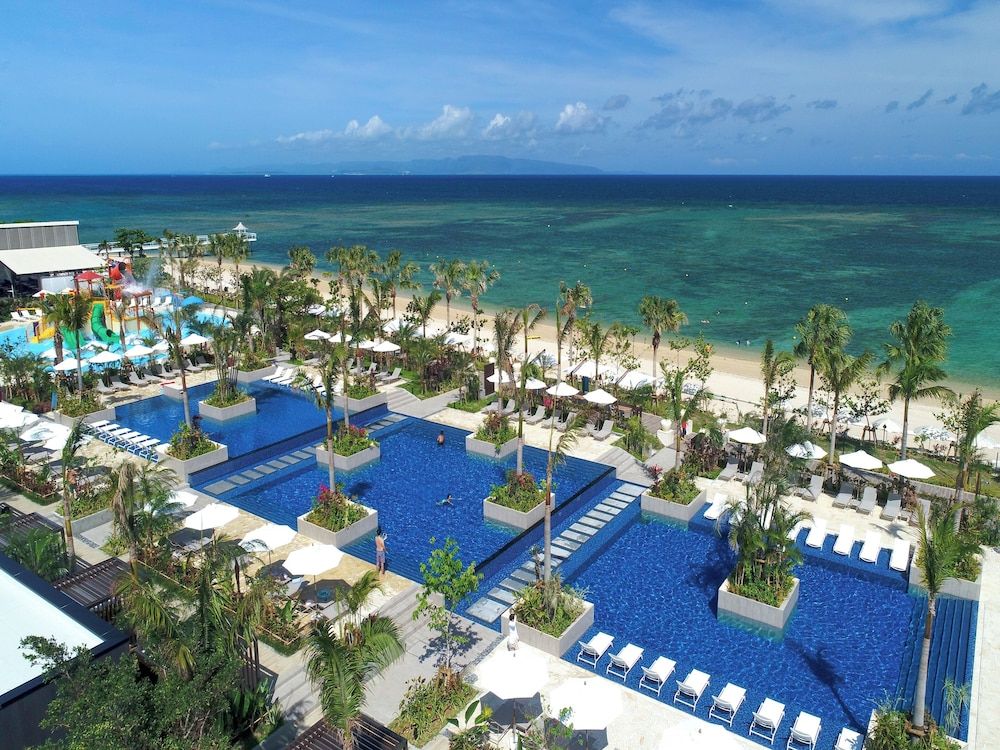 Fusaki Beach Resort Hotel & Villas 1