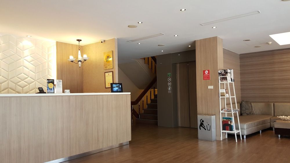 The Riverside Hotel Hengchun 3