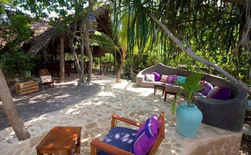 Bellevue Guesthouse 2