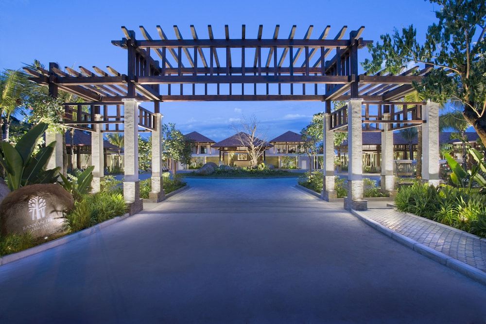 Banyan Tree Lang Co 2