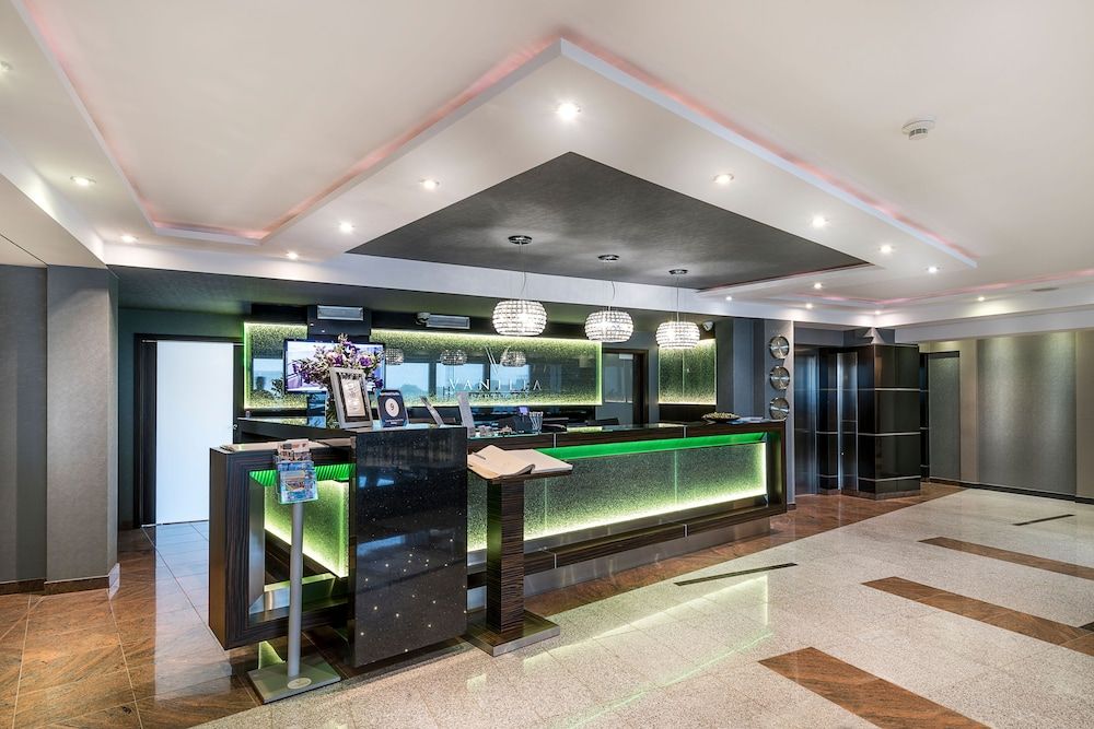 Vanilla Aparthotel 3