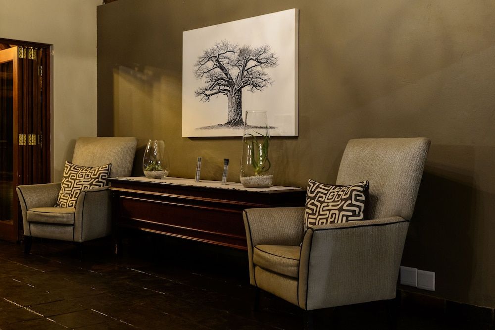 Mongena Game Lodge 2