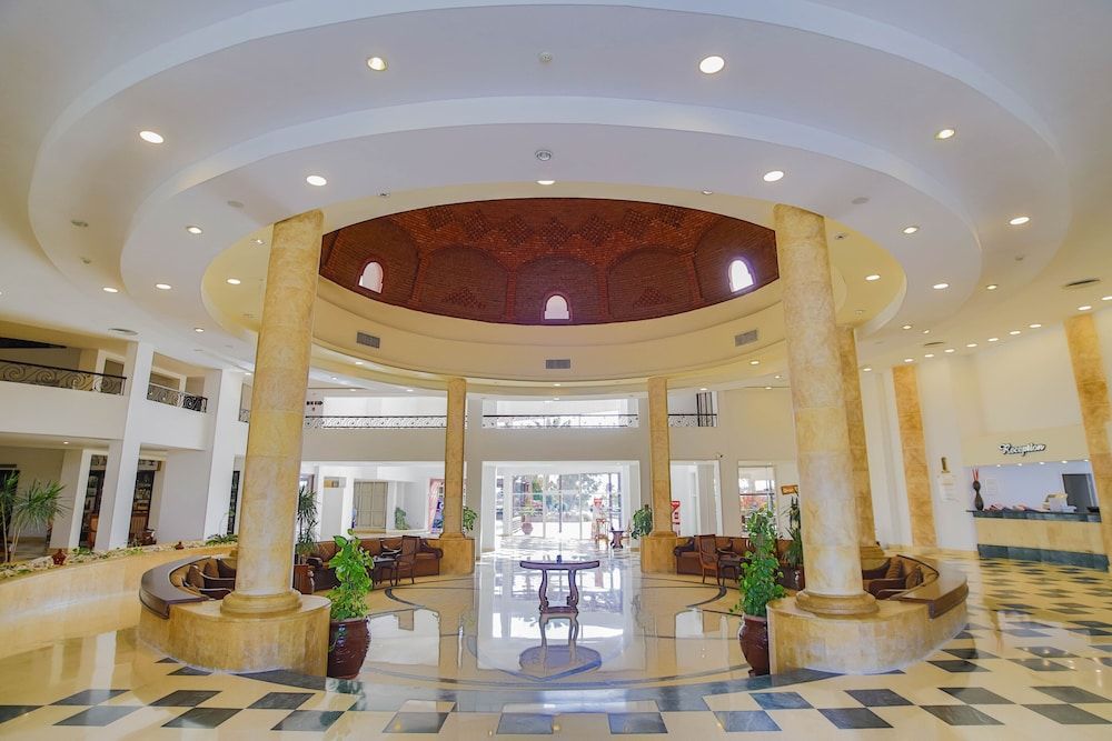 Blend Elphistone Resort 2