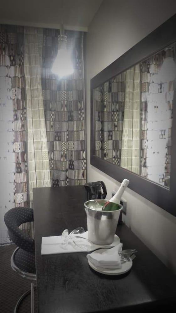 Black Mountain Leisure & Conference Hotel 2