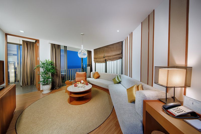 Sunrise Premium Resort Hoi An 2