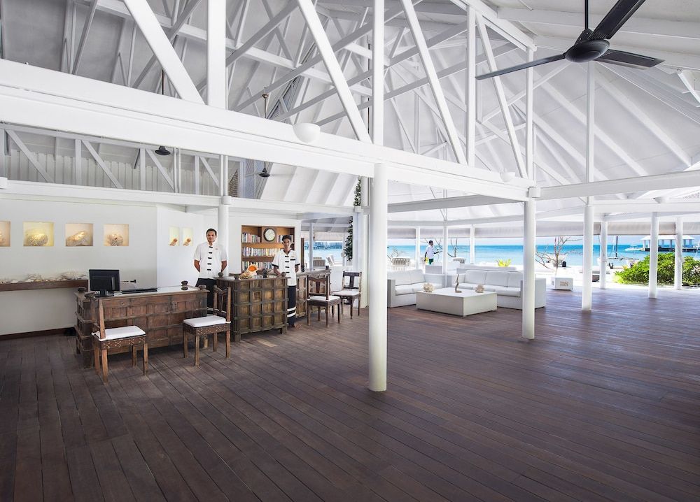 Diamonds Athuruga Beach & Water Villas 2