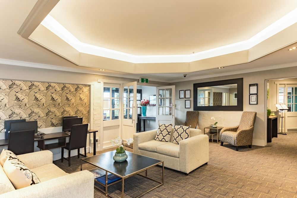 Suncourt Hotel & Conference Centre 3