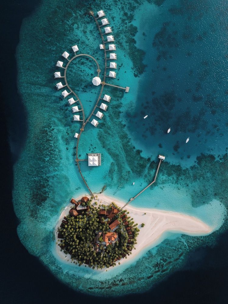 Diamonds Thudufushi Maldives Resort & Spa 5 estrellas en Isla Thudufushi