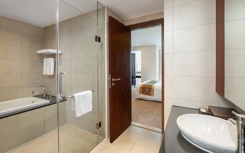 Crowne Plaza West Hanoi Residences 1