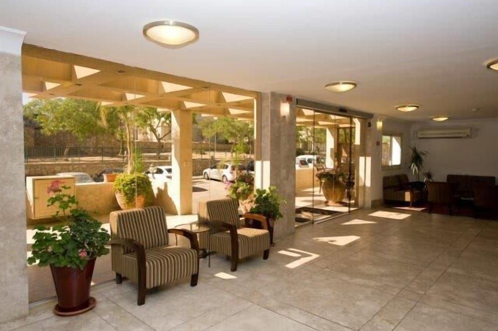 Ramon Suites Hotel 3