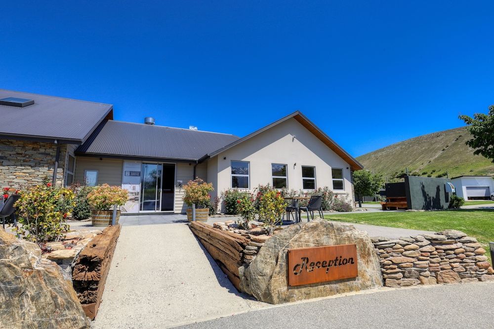 Marsden Lake Resort Central Otago 2