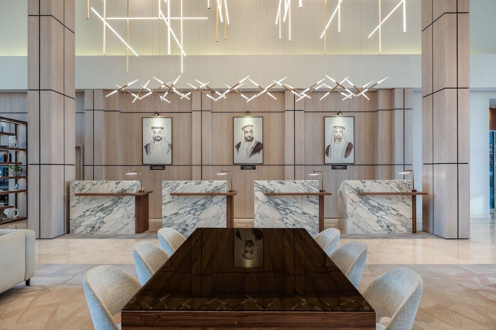 Yas Plaza Marina 3