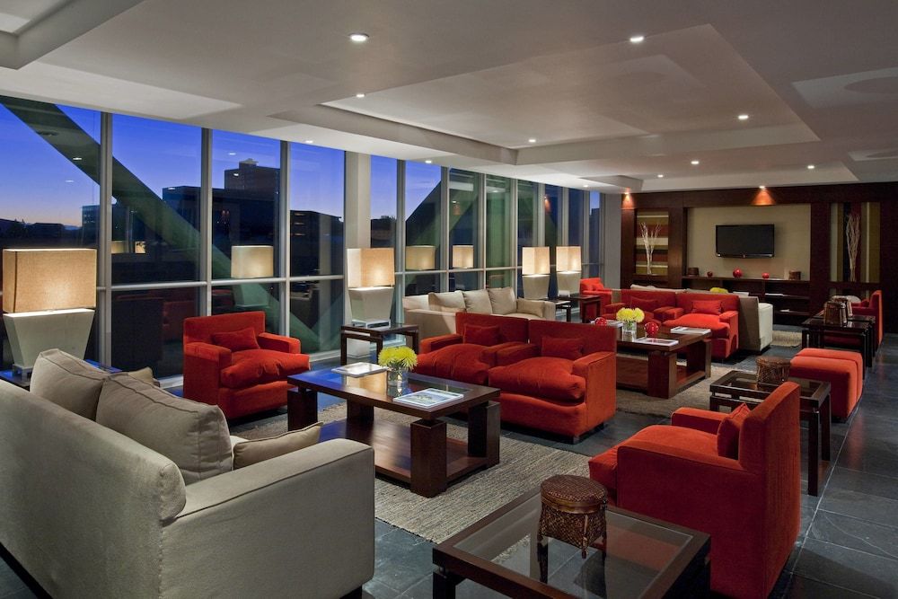 Four Points by Sheraton Los Angeles 2