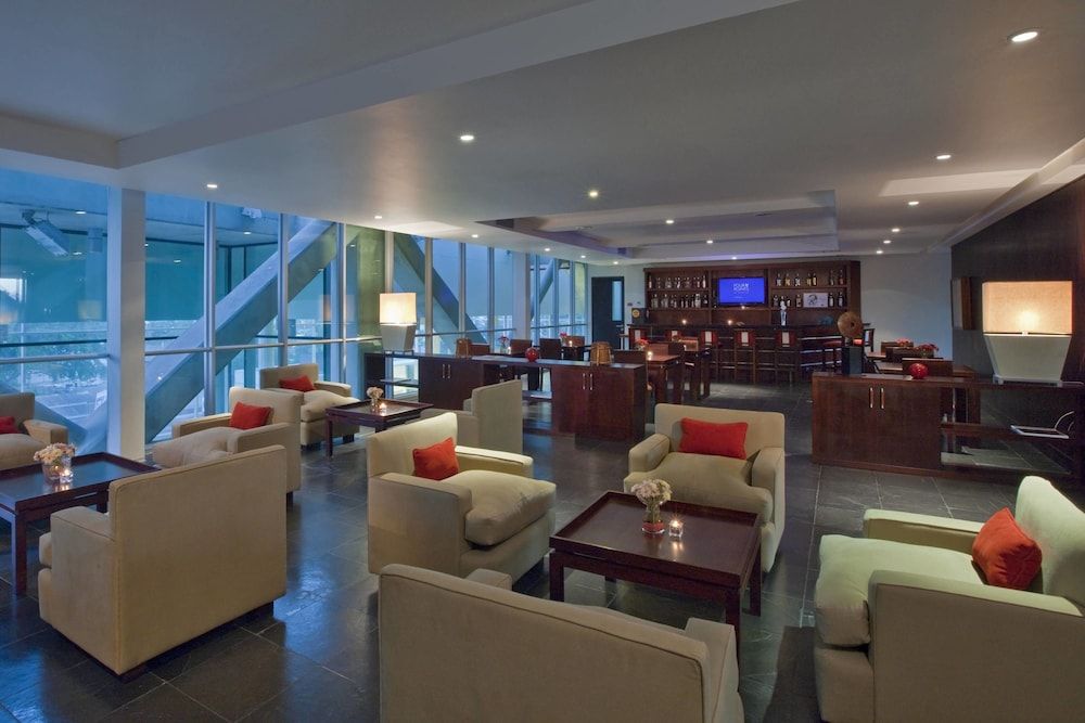 Four Points by Sheraton Los Angeles 3