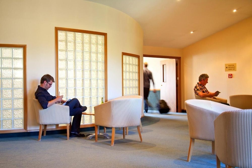 Distinction Mackenzie Country Hotel 2