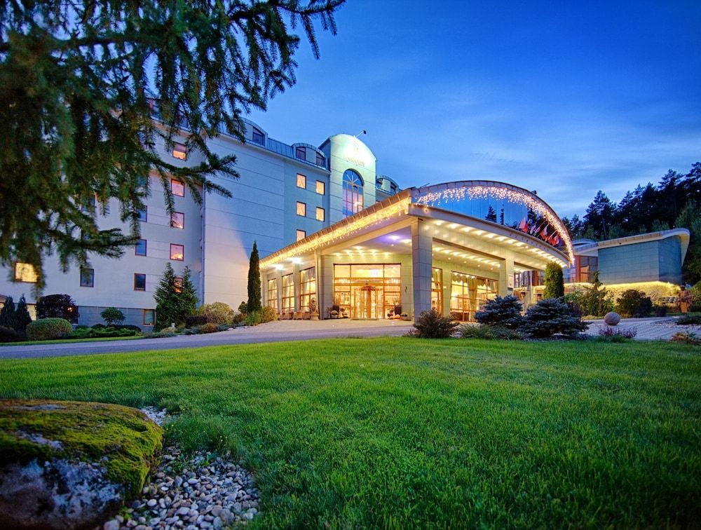 Wellness & Spa Hotel Kaskady 4 étoiles à Sliač