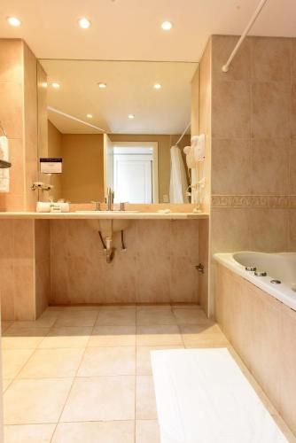 Camberland Resort & Spa Ramallo 3