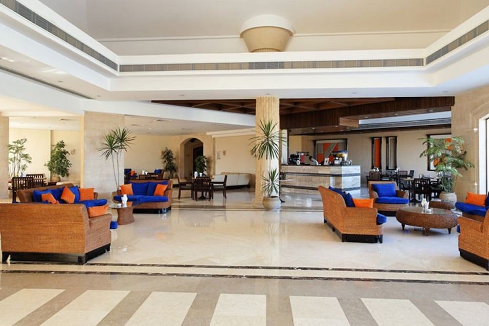 The Three Corners Fayrouz Plaza Beach Resort 2