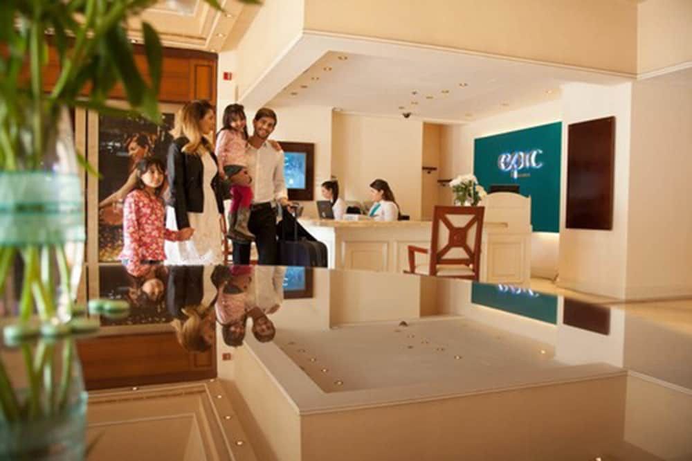 Epic Hotel Villa Mercedes 3