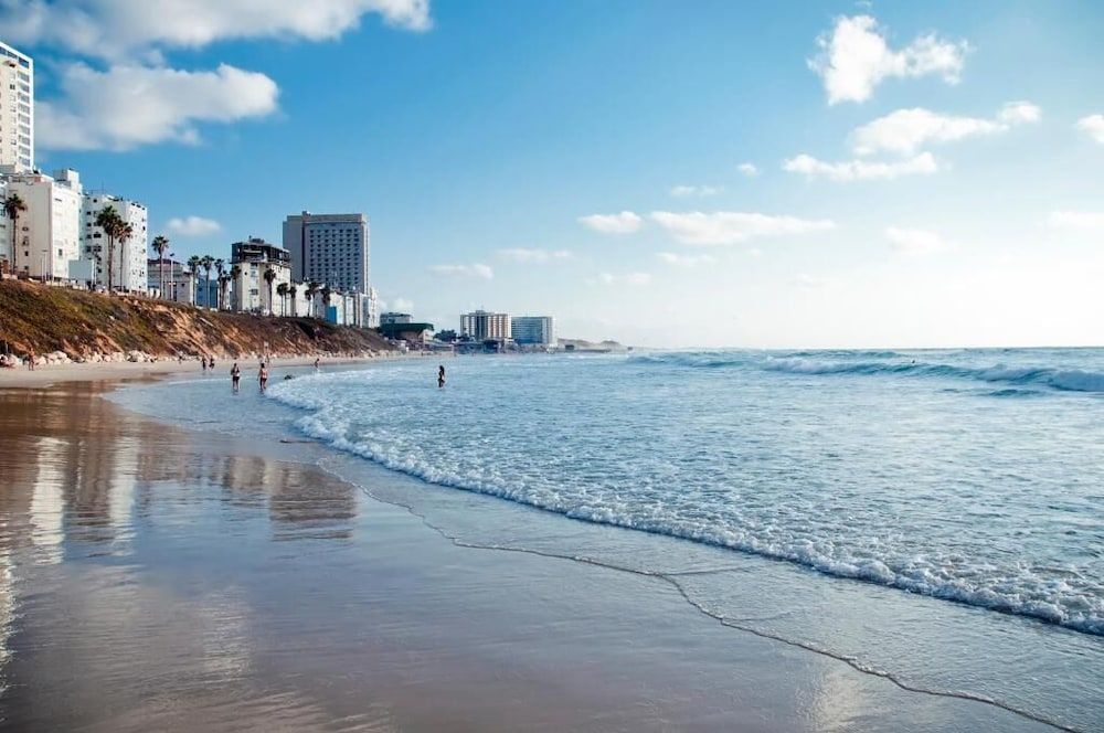 Arena by the Beach -1 estrellas en Bat Yam