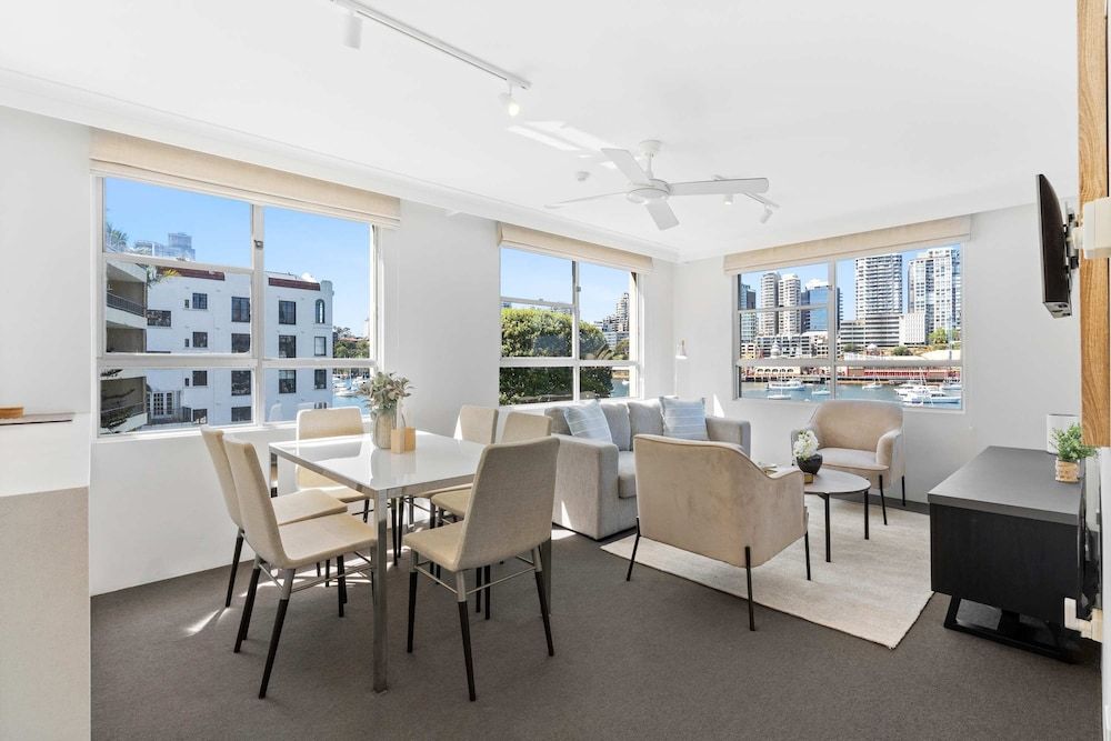 Sydney Harbourside Apartment 3