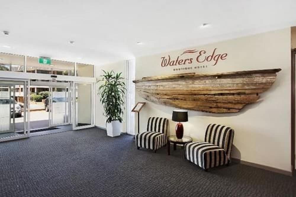 Comfort Resort Waters Edge 2