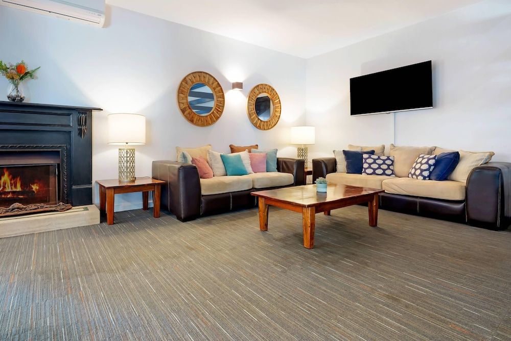 Comfort Resort Waters Edge 3