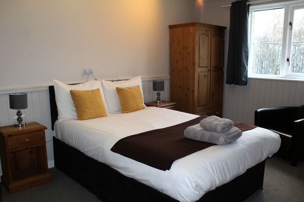 Dog and Partridge Inn 3