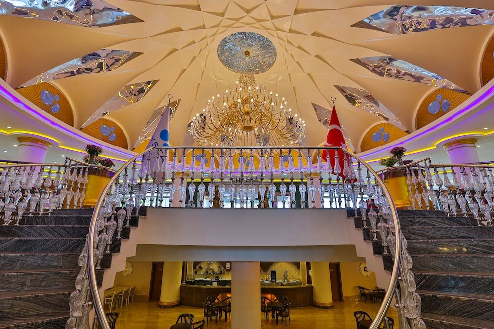Crystal Sunset Luxury Resort & Spa - All Inclusive 2