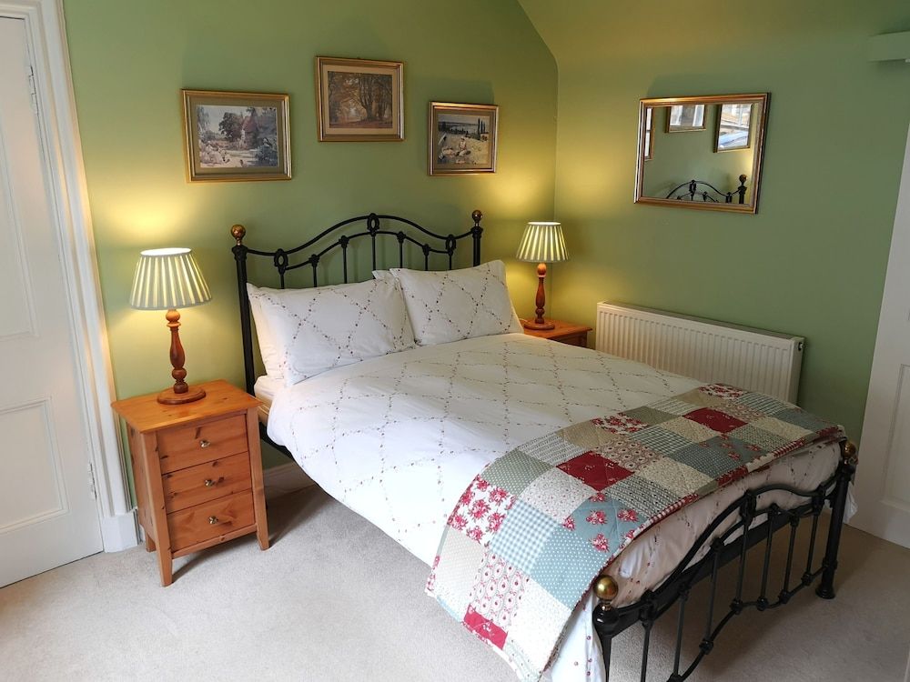 Annslea Garden Cottage 2