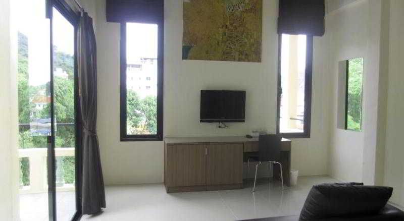 The Wave Hotel Patong Sha By Zuzu 3