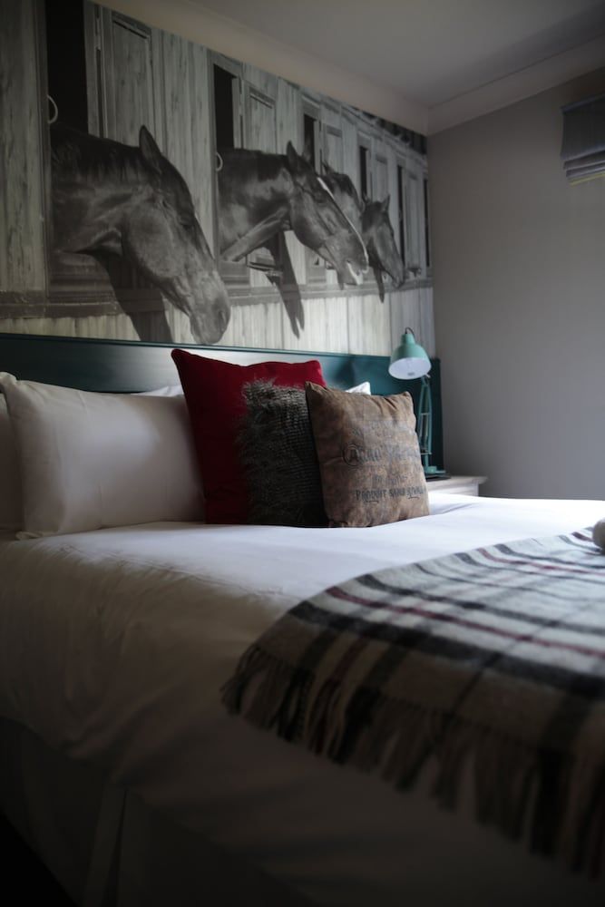 Worplesdon Place Hotel 3