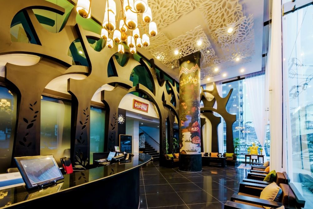 Raha Grand Hotel Patong 1