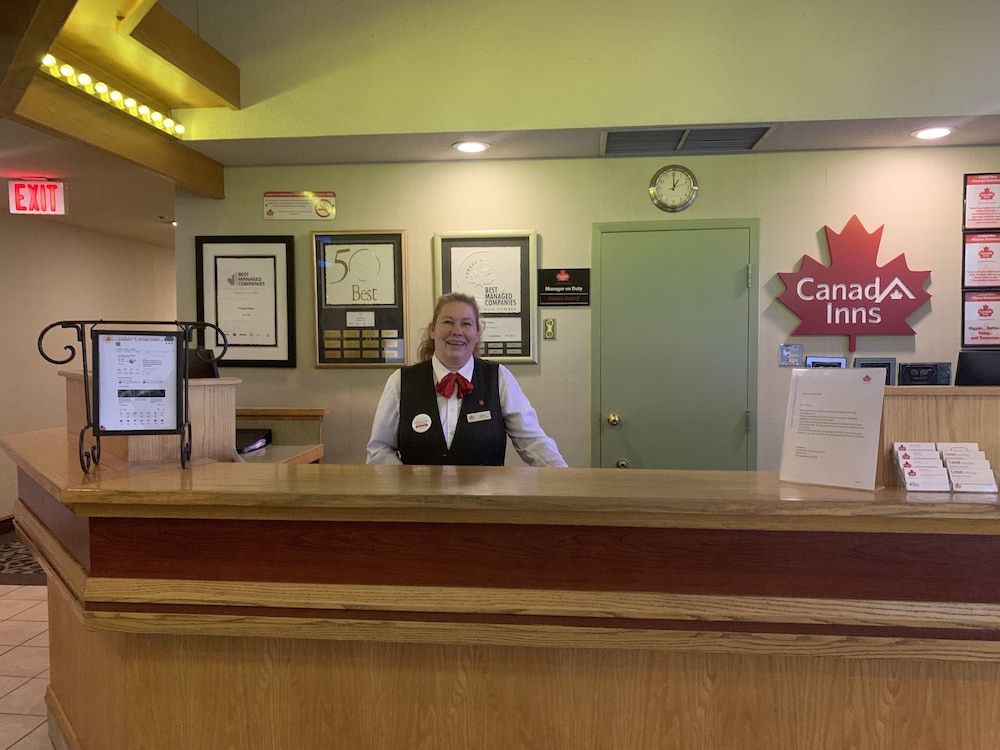 Canad Inns Destination Centre Garden City 2