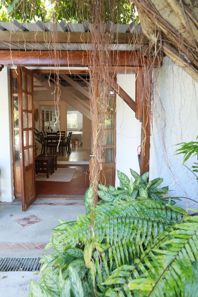 Chantauvent Guesthouse 2