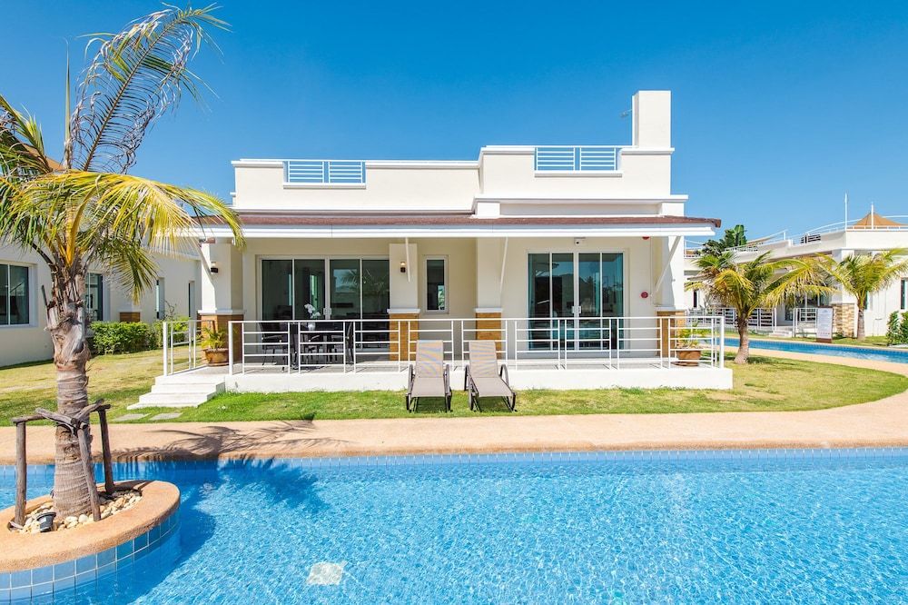 Oriental Beach Pearl Resort 1