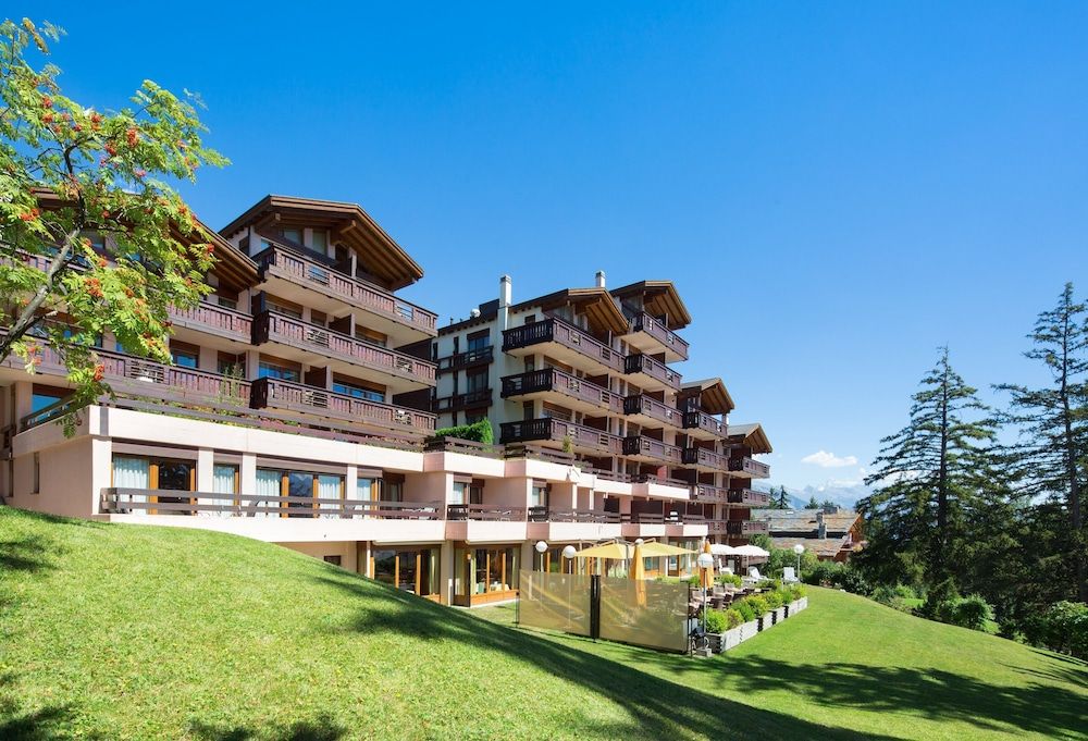 Aparthotel Helvetia Intergolf 1