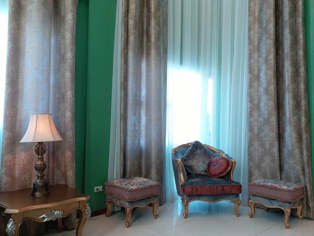 Lee Boutique Hotel 3