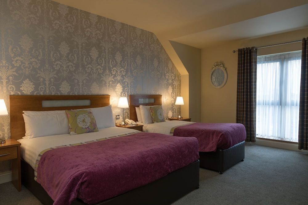 Raheen Woods Hotel 2