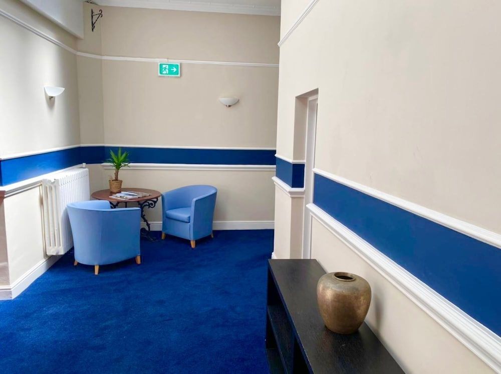 Royal Hotel Sheerness 3