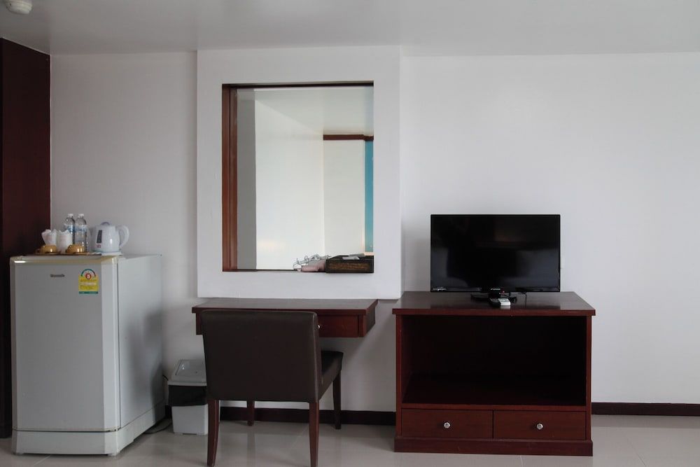 Convenient Grand Plus Hotel Suvarnabhumi 3