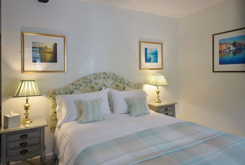 Marlborough Arms Hotel 3