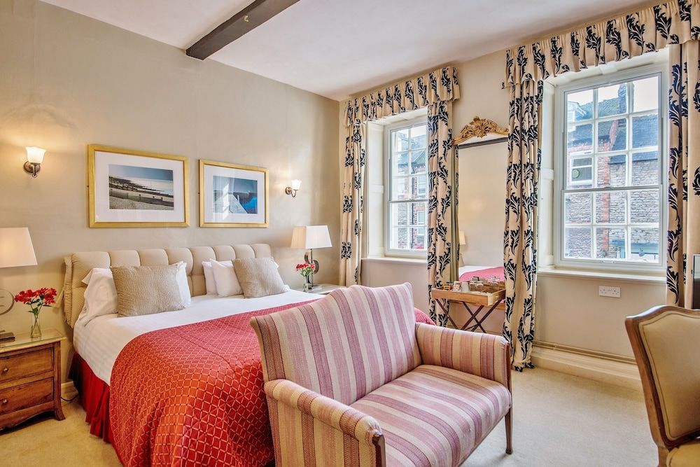 Marlborough Arms Hotel 1