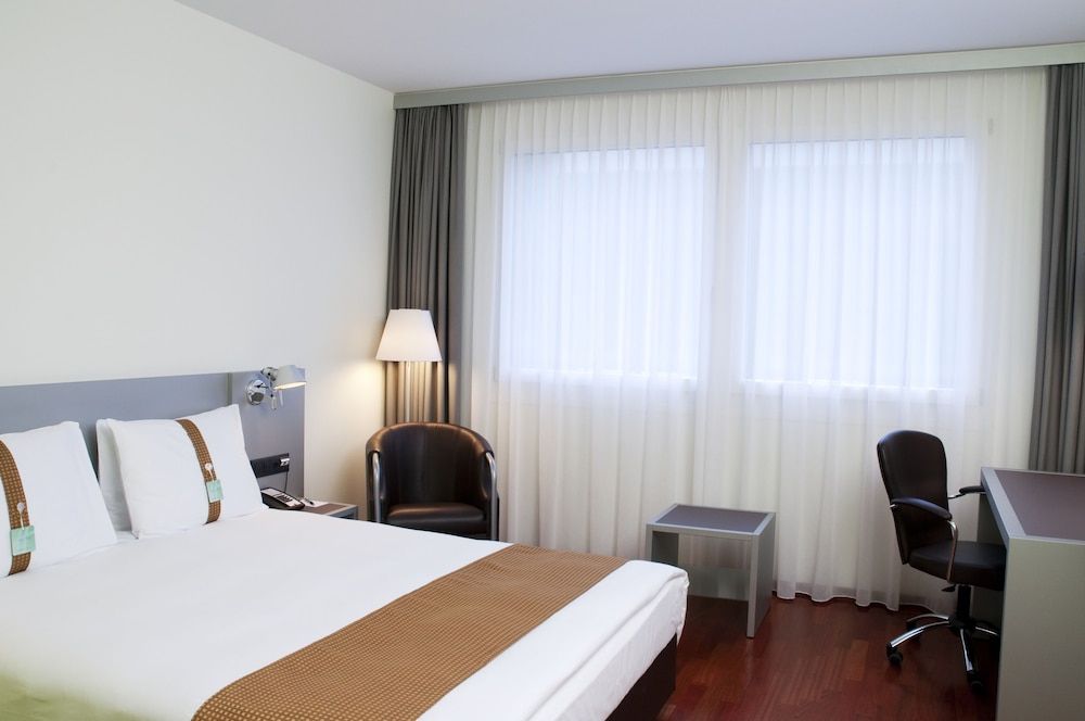 Holiday Inn Zurich Messe 3