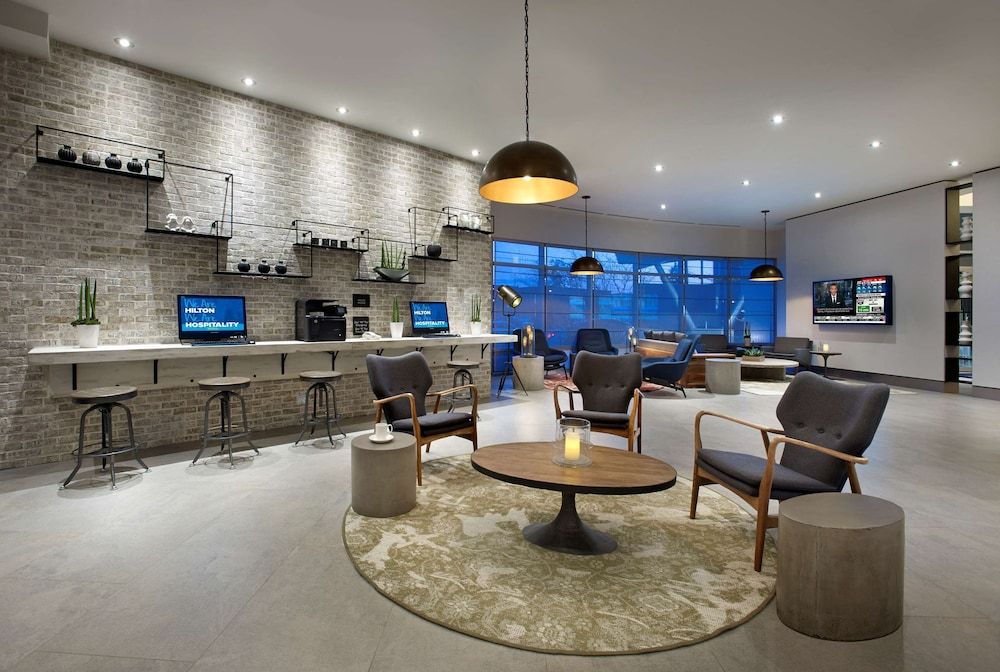 Hilton Garden Inn Toronto Airport 1