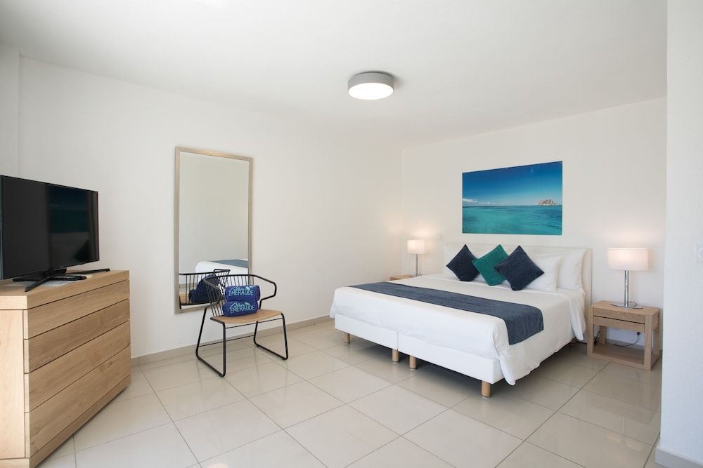 Bleu Emeraude Hotel 2