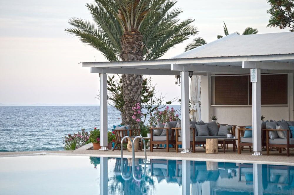 Crystal Springs Beach Hotel 4 estrellas en Protaras