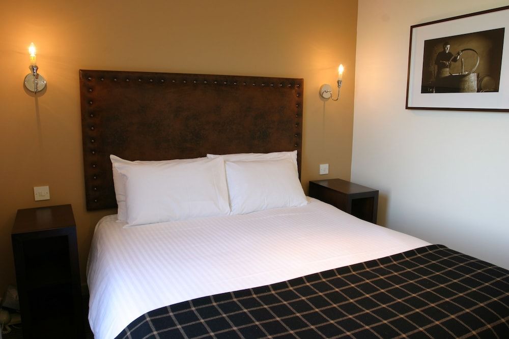 Eight Acres Hotel 3