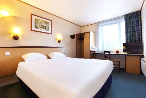 The Runmere Hotel, Liverpool South Runcorn, Part of the AG Collection 2 estrellas en Runcorn